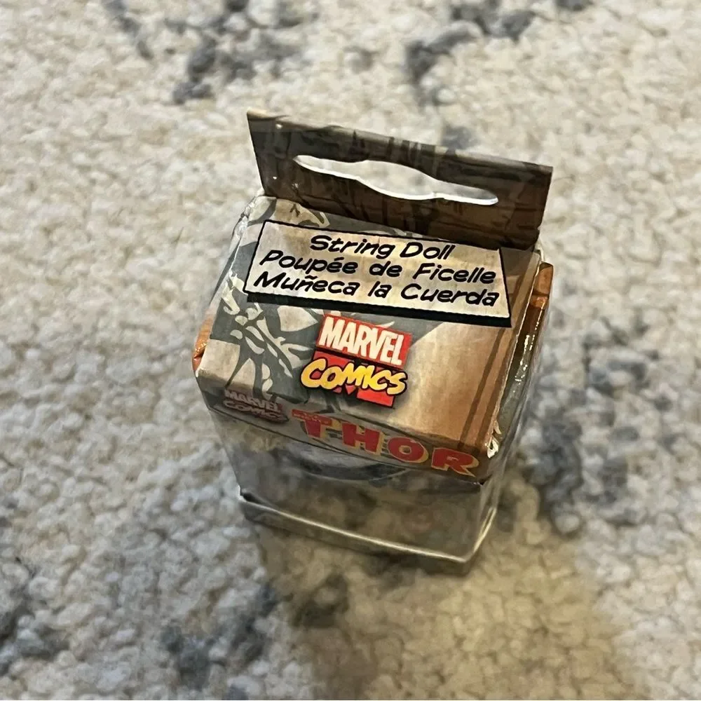 NIB Marvel Comics THOR STRING DOLL Voodoo Doll Keychain